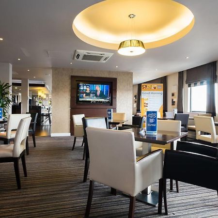 Holiday Inn Express Aberdeen - Bridge Of Don Ngoại thất bức ảnh