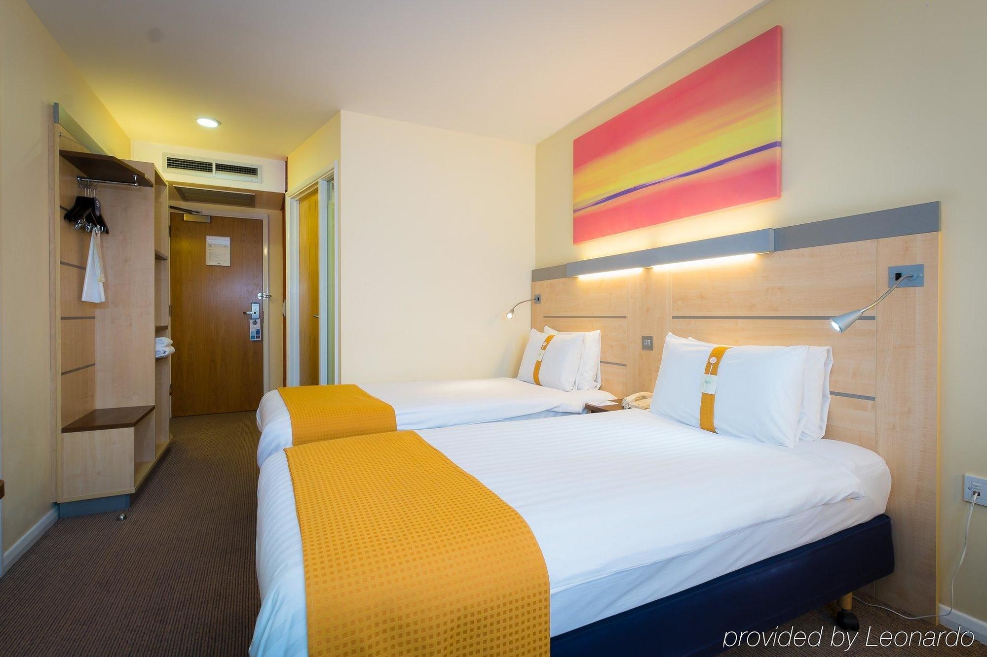 Holiday Inn Express Aberdeen - Bridge Of Don Ngoại thất bức ảnh